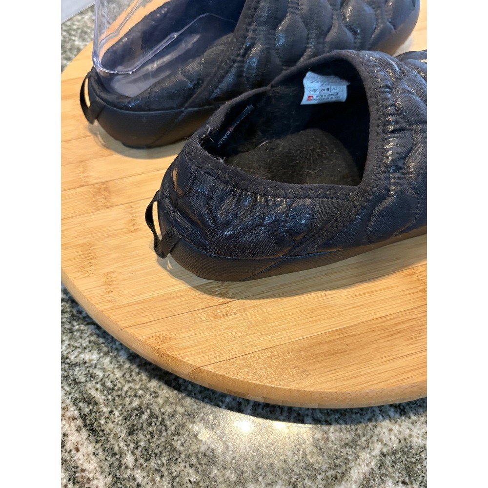The North Face ThermoBall Traction Mule IV Black Shiny Slippers NF0A32YZ Size 7 - Picture 8 of 8